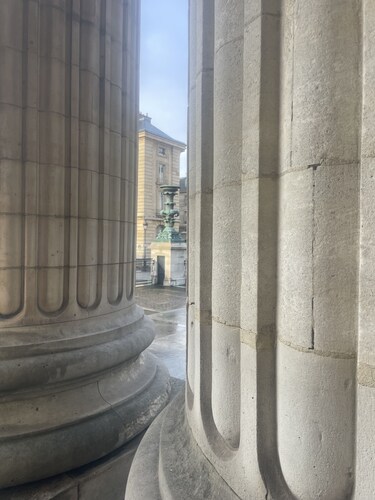 Beautiful place with a beautiful barn and a beautiful garden