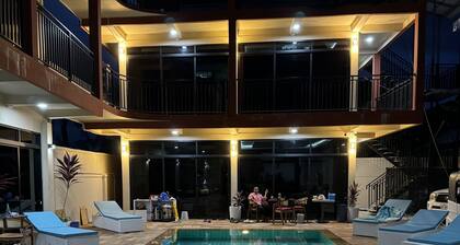 Kampot 4 Private guest-suites with pool
Very cozy, only 1.5 km to old town area