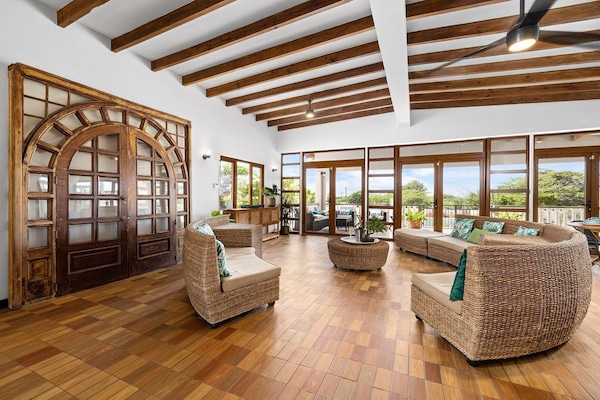 Spacious 4BR Villa~ Private Pool ~ Cozy ~ Location (16058)