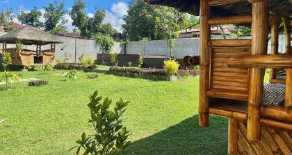 Milani's Bed & Breakfast (mini resort). 8km from Tagayaty City.