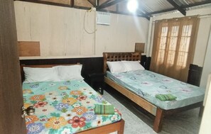 3 habitaciones, tabla de planchar con plancha, wifi y ropa de cama 