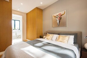 2 Schlafzimmer, Bügeleisen/Bügelbrett, Reisekinderbett, kostenloses WLAN