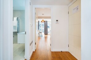 Interior - Elegant 2 Bedroom in Covent Garden (Greater London)