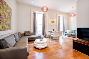 Smart TV - Elegant 1 Bedroom in South Kensington (Greater London)