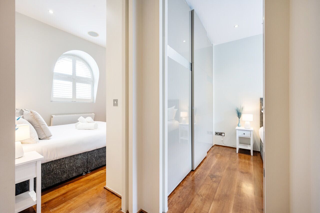 3 bedrooms, iron/ironing board, travel crib, free WiFi