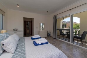 4 間睡房、熨斗/熨衫板、免費 Wi-Fi、床單