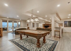 Games room - Highland Heights! Luxe Mountain VIEWS w/ Hot Tub (Colorado Springs)