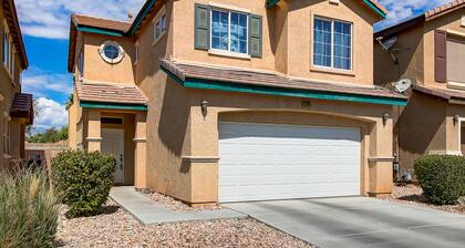 Unpretentious 2 Story 3 Bedroom Home in North Las Vegas Sleeps 6