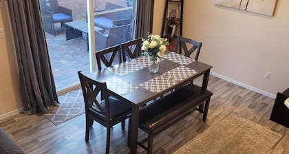 Comfortable 3 Bedroom 2.5 Bath Family Home in North Las Vegas