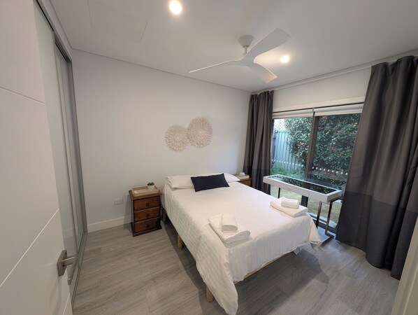 2 bedrooms, desk, free WiFi, bed sheets