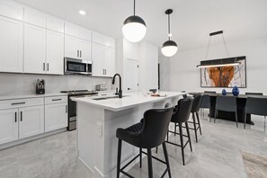 Exterior - Vor5364aa: 4 Bed, Foodie's Fantasy, Pool (Orlando)