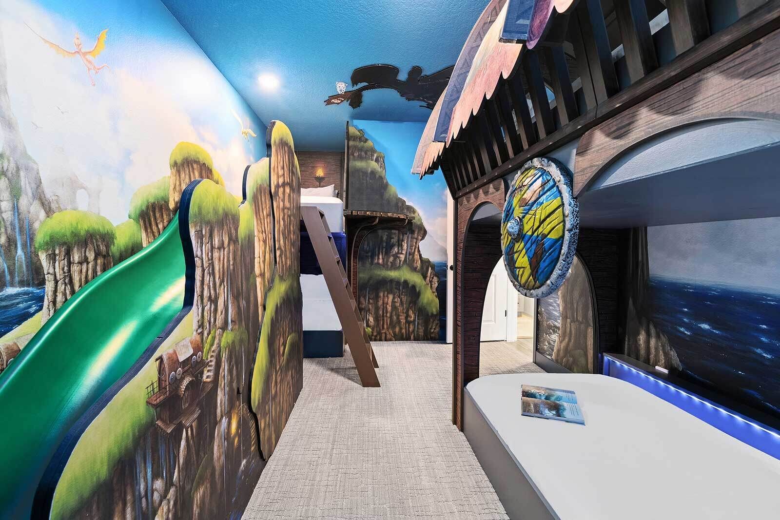 Una habitación con un mural de un bosque y un tobogán, un arco de madera y un escudo en la pared.
