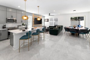 Exterior - Vor5482cd: 5 Bed, Candy, Pool (Orlando)