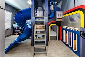 Exterior - Vor5394aa: 5 Bed, Gamer's Paradise, Pool (Orlando)