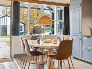 Dining - "Gudrund" - 250m from the sea by Interhome (Væggerløse)