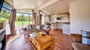 Unclassified image, 5 of 107, button - Silverwood Luxury Lodge Resort (Perth)