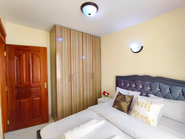 1 bedroom, iron/ironing board, WiFi, bed sheets