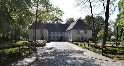 Gemütliche geräumige Ferienwohnung direkt am Königssee in Küstennähe