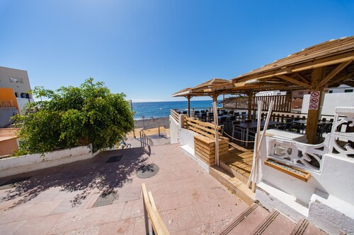 Sky & Sea The House by the Beach