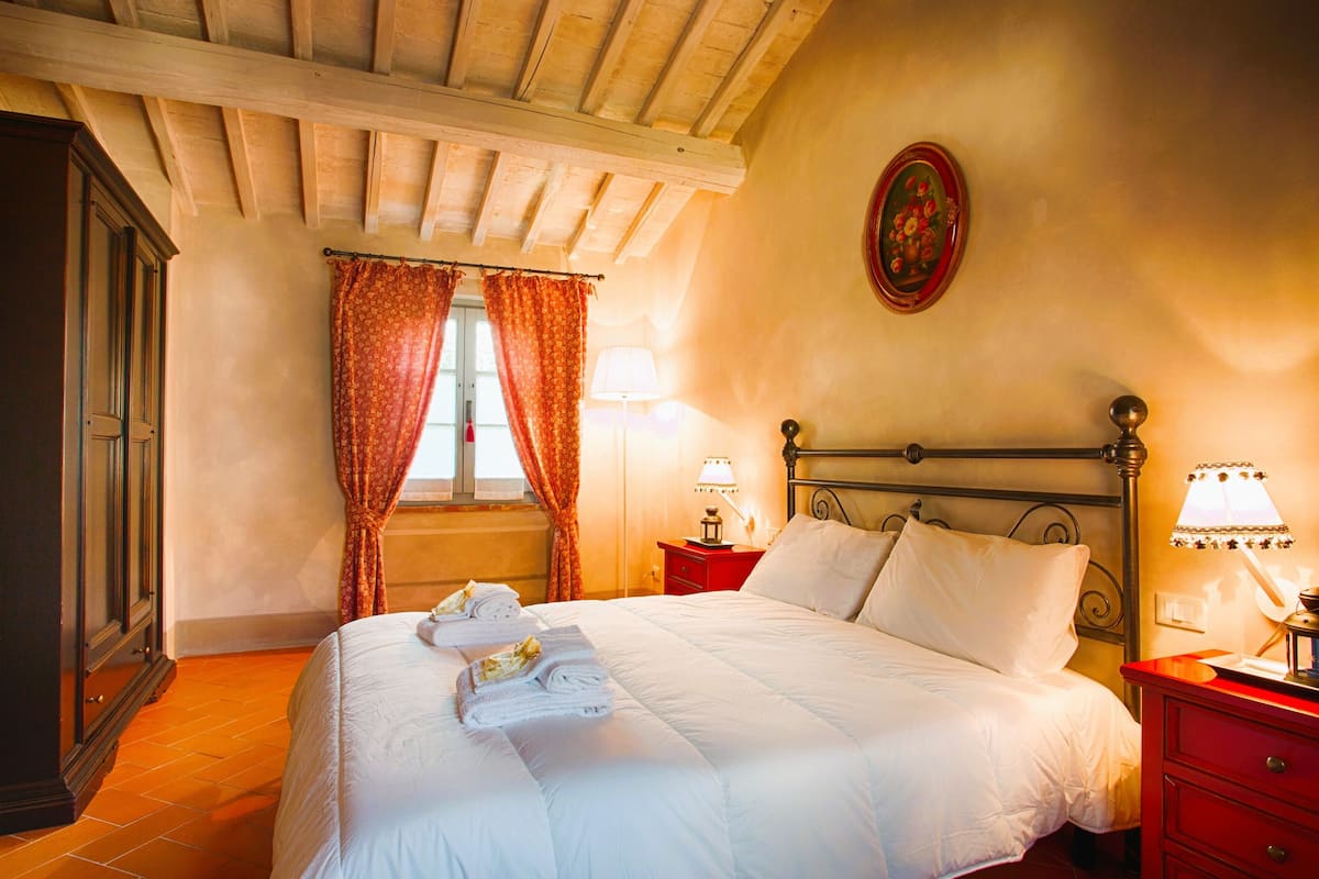 1 bedroom, in-room safe, free cots/infant beds, free WiFi
