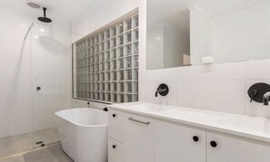 Hårtørrer, håndklæder, Sæbe, Shampoo