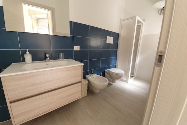 Comfort Apart Daire | Banyo | Duş, saç kurutma makinesi, bide, havlu