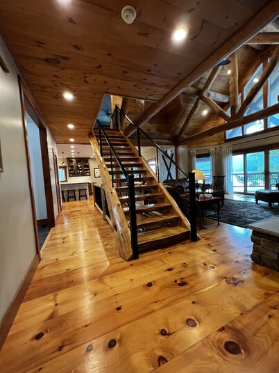 The Lake House on Otisco Lake, stunning family getaway