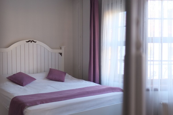 Standard-Doppelzimmer, Bergblick | Minibar, kostenloses WLAN, Bettwäsche
