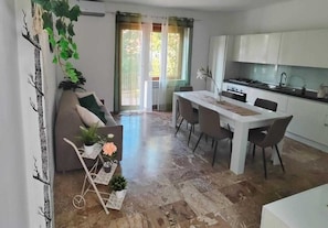 Interior - Ample accommodation between Rome, Ciampino and Fiumicino airports, Palatorrino, Ostia (Vitinia)