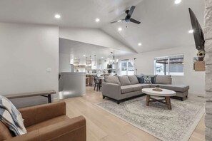 TV, fireplace, offices - Heber Getaway | Hot Tub | Pet-Friendly | Game Room (Heber City)