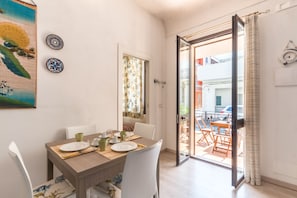 Classic Apartment | Living area