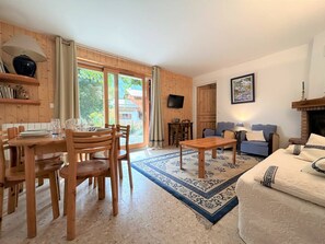 TV - 3-room apartment with garden and parking in Le Monêtier-les-Bains (Le Monêtier-les-Bains)
