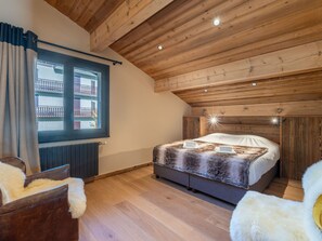 4 chambres, Wi-Fi gratuit, draps fournis