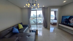 Living area - Luxury The Goldview Apartment - Saigon Center Riverside (Ho Chi Minh City)