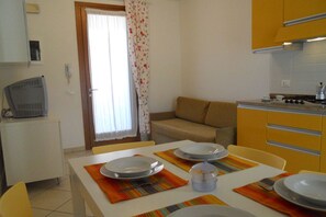 Appartement, 1 chambre, patio, vue jardin | Intérieur