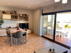 تناول الطعام