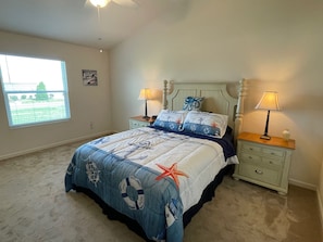 3 bedrooms, desk, iron/ironing board, free WiFi