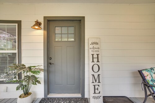 Peaceful Montgomery Vacation Rental w/ Porch!