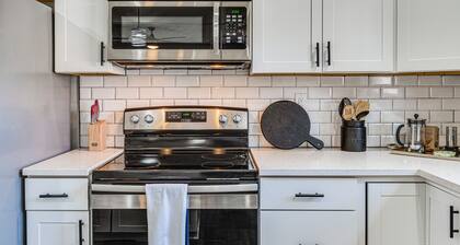 Downtown Indianapolis Home ~ 3 Mi to Canal Walk!