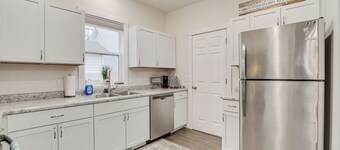 Updated Home < 1 Mi to Downtown Fargo!