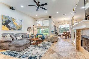 House (3 Bedrooms) | Interior - Pool, Hot Tub & Bbq: Family Home in Round Rock (Round Rock)