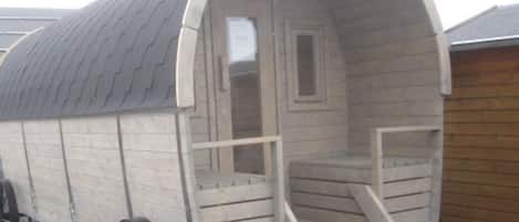 المنشأة من الخارج