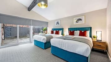 5 bedrooms, iron/ironing board, WiFi, bed sheets