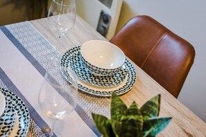 Dining - Host & Stay | Ropewalks Apt (Liverpool)