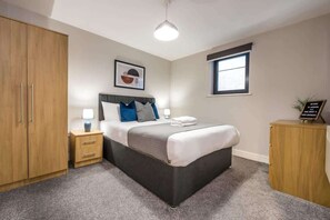 1 bedroom, iron/ironing board, WiFi, bed sheets - Host & Stay | Ropewalks Apt (Liverpool)