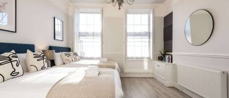 3 soverom, strykejern/-brett, wi-fi og sengetøy