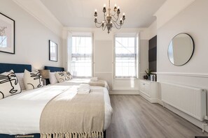 4 bedrooms, iron/ironing board, WiFi, bed sheets - Host & Stay | Seel Street Quarters (Liverpool)