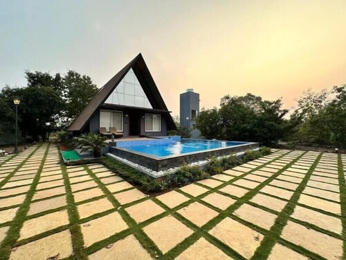 3BHK W/Pool Teakwood Villa By Gemstone Hospitality