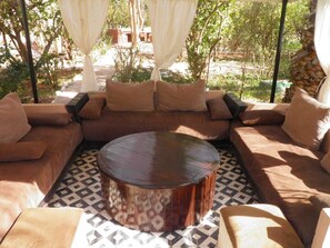 Property grounds - Les Deux Palmiers Chambres , un Endroit Pour Faire la Fête à Marrakech (Marrakech)