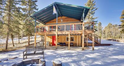 Pet-friendly Florissant Cabin w/ Fire Pit!